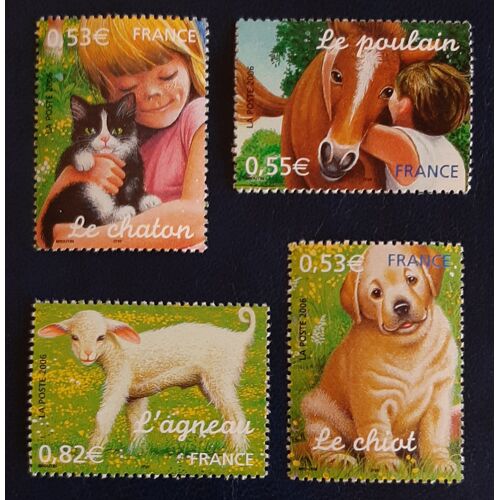 4 Timbres N° 3897 À 3900 - Les Jeunes Animaux Domestiques - 2006