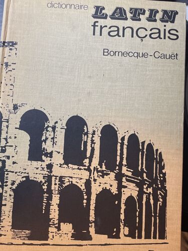 Dictionnaire Latin Français 