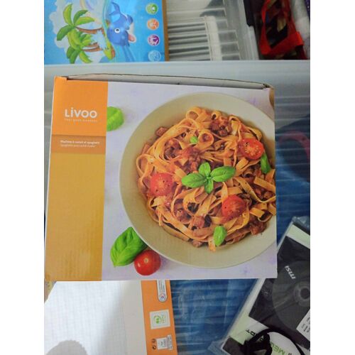 Machine à raviolis et spaghettis