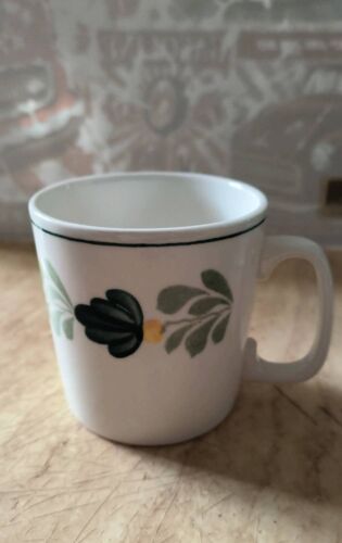 Tasse Royal Boch Décor Floral Vert ¿ Porcelaine ¿ Vintage