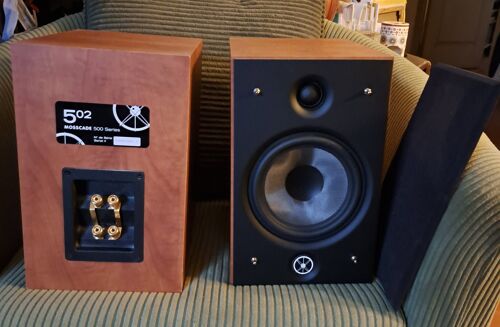 Paire d'enceintes bibliothèque Mosscade 502 Série 500