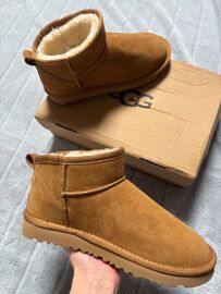 Ugg - 39