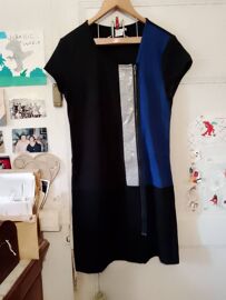 Robe Noire Traits Bleu/Gris 42 Xl Miss Captain Trend.