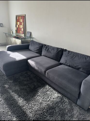 Canapé d¿angle gris entracite en très bon état