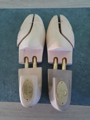 Embauchoir En Bois De Cedre Emling