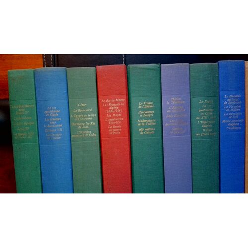 Lot De 11 Livres Le Cercle Historia