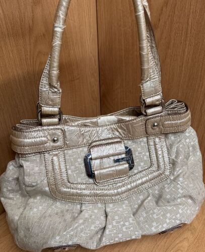 Sac a Main Guess