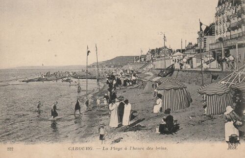 Carte Postale Ancienne - 222 - Cabourg - La Plage A L'Heure Des Bains