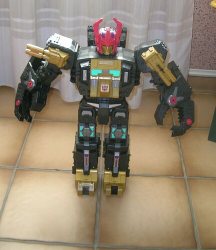 Transformers Legacy Generations Selects Titan Class Black Zarak
