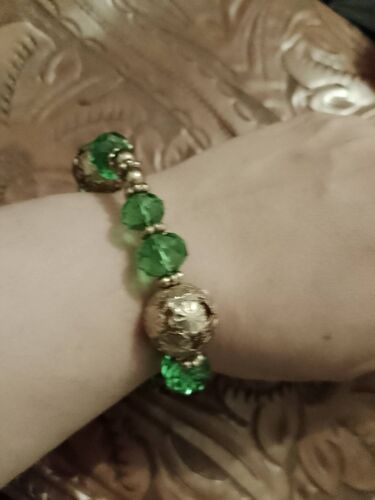 Bracelet En Plastique Et Métal Vert/Doré.