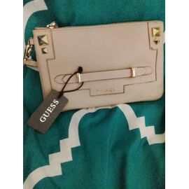 Pochette de marque Guess