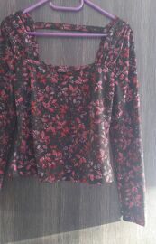 Tee-Shirt À Manches Longues Rouge Et Noir