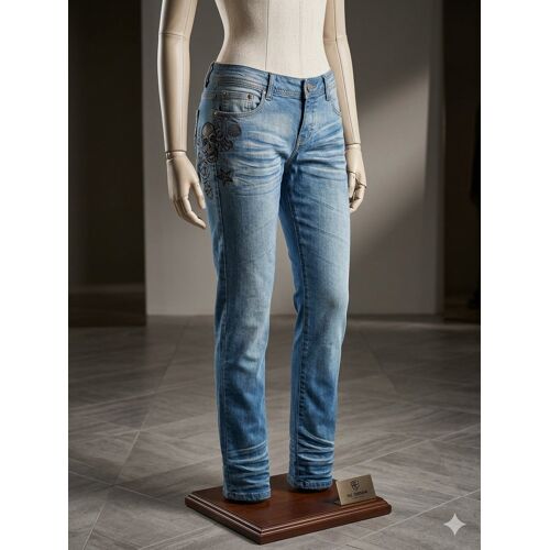 Jean Bleu Brodé Taille 40 Onado