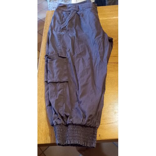 Pantalon 54 ,Multi Poches, Bas Des Jambes Élastiqués - Détails Ds L Annonce