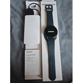 Samsung Galaxy Watch4 40mm Noir Bon état + Chargeur