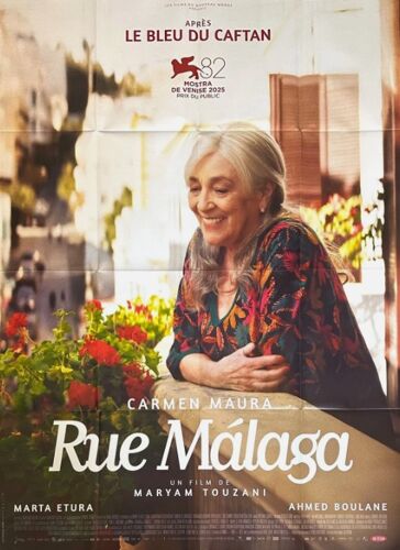 Rue Málaga - Affiche Pliée Originale De Cinéma - Format 120x160 Cm - Un Film De Maryam Touzani Avec Carmen Maura, Marta Etura, Ahmed Boulane, Miguel Garcés, María Alfonsa Rosso / Calle - Année 2026