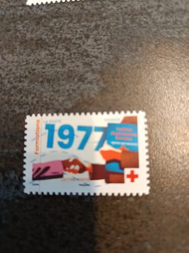 Timbre De France De La Croix Rouge