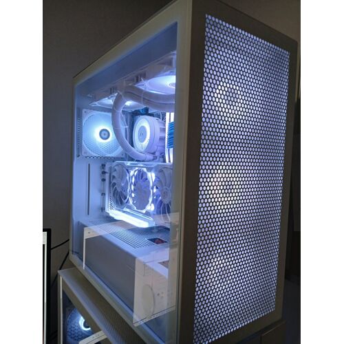 PC ultra gamer white AMD Ryzen 7 9800X3D DDR5 32Go 6000MHz CL30 SSD 4To Radeon RX 7900XTX 24 Go Alim : MSI MAG A850GL PCIE5