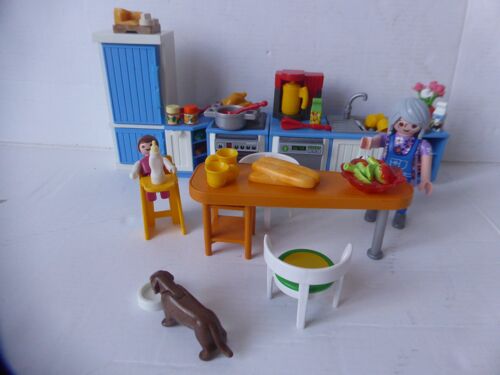 Playmobil Cuisine pour Maison avec Meubles, Vaisselle, Accessoires et Figurine