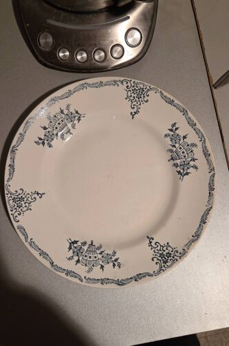 Petites Assiettes Plates St Amand 4010