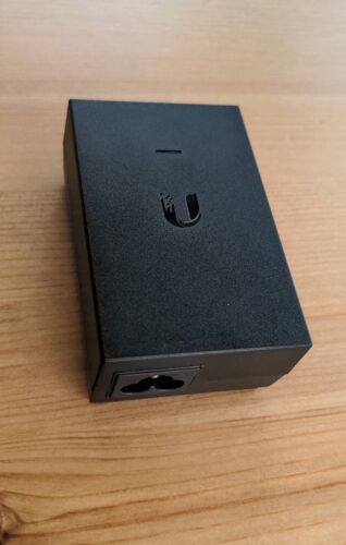 Ubiquiti Networks POE-24-24W-G Adaptateur et injecteur PoE Gigabit Ethernet 24 V