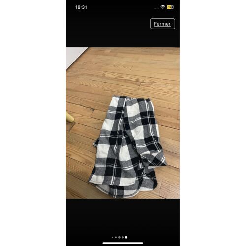 Gros Lot Vêtements 25 Pièces Taille S M Xs Et 10 Ans 