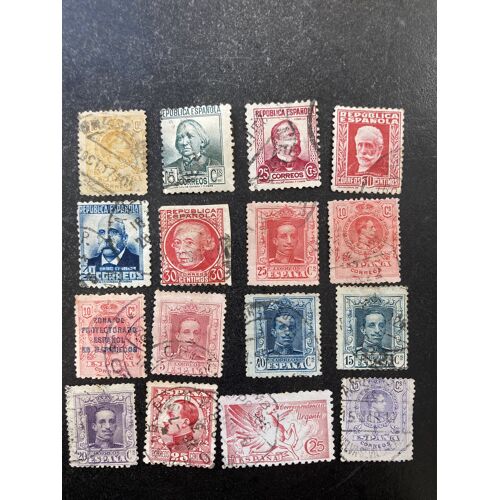 Lot 16 Timbres Espagne Ancienne 1882-1940 — Alfonso Xiii, République, Protectorat Maroc