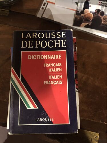 Dictionnaire Larousse De Pochefrançais/Italien Italien /Français 
