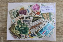 Espagne 300 Timbres Différents Grands Formats