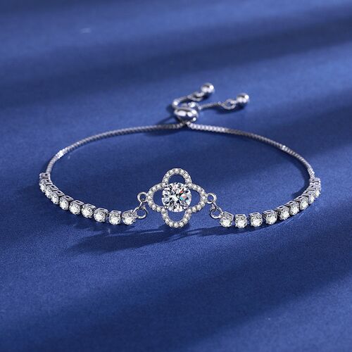 Bracelet Réglable En Argent Avec Trèfle À Quatre Feuilles Et Zirconiums Scintillants Bijou De Luxe Pour Femme Accessoire Élégant Pour Soirée Mariage Et Quotidien