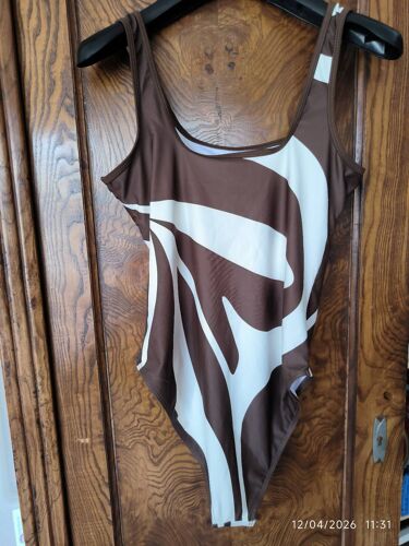 Maillot De Bain Une Piece T 40