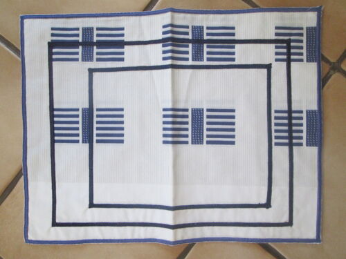 Tapis - Napperon moderne 34.5 x 26.5 cm tons bleus