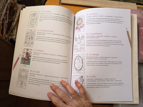 Jeu De Cartes Tarot À Colorier 9782017085386