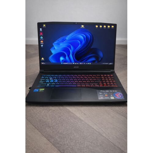 MSI Pulse 15 ¿ i7 / RTX 4070 / 16Go / 1To / QHD 240Hz