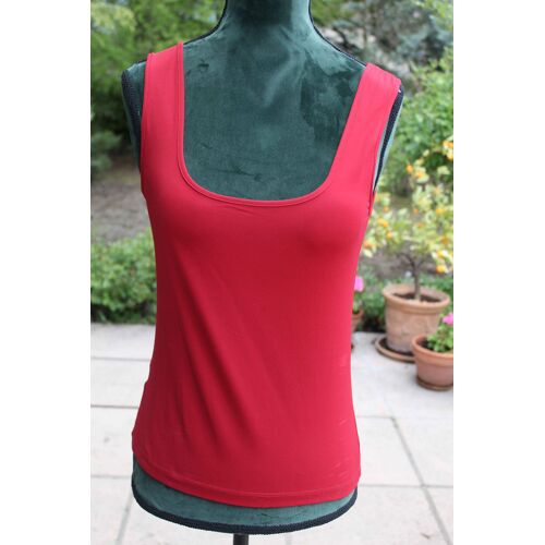 Debardeur Fluide Rouge Zara Ou Crème Autre Ton Taille Étiquetèe:M.Polyamide:92%.