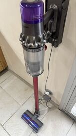 🔥 aspirateur balai Dyson V11 – Puissance, autonomie et efficacité au rendez-vous ! 🔥