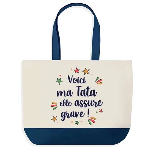 Sac shopping fond bleu Tata elle assure grave Tante Baptême Cadeau Anniversaire Noël | Design Graphique Grand Sac Courses Cabas