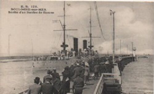 Cpa E.S 175 Boulogne Sur Mer 62 - Pas De Calais - Sortie D'Un Navire De Guerre