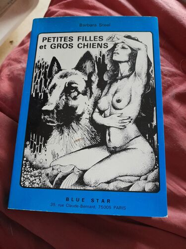 Petites Filles Et Gros Chiens