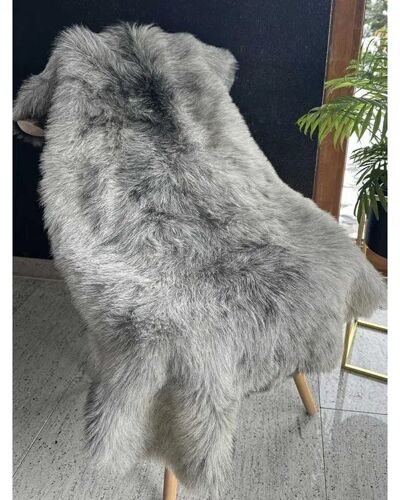 Magnifique Tapis Écologique En Peau De Mouton « Heidschnucke »