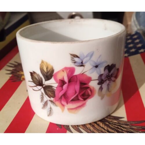 Vide Poche - " Limoges France " - En Porcelaine - Décor : Roses