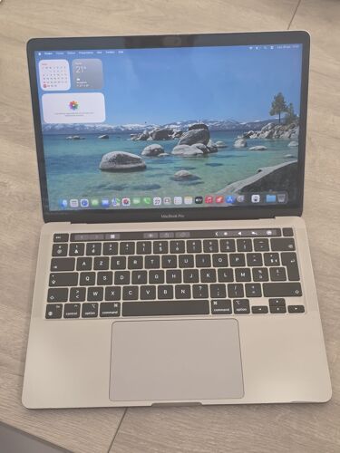 MacBook Pro 13 pouces Touch Bar Apple M1 16 Go 512 Go avec boîte d'origine