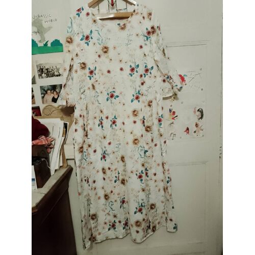 Robe Longue Blanche Motifs Multicolores 40 L.
