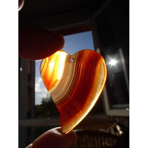 Pendentif Coeur En Agate, Marron Et Blanc - 5.4 Cm. Magnifiques Couleurs Avec Superbe Transparence À La Lumière. Lot 2034