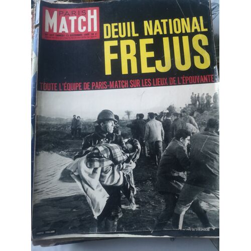 Paris Match .