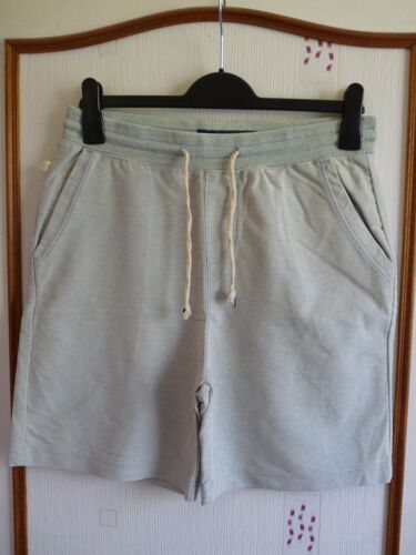 Short Pull And Bear Taille 38