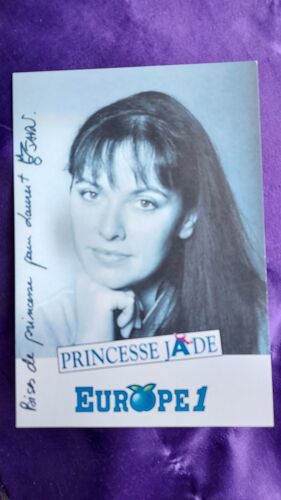 Jade Europe1 Autographe Sur Carte De La Station De Radio Années 90 Princesse Jade Arthur Et Les Pirates 15 X 10.5 Cm