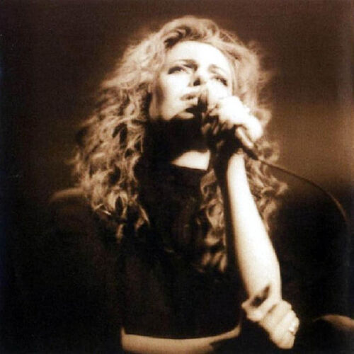 Isabelle Boulay - 17 Titres Live - 12 Duos Dont D' Aventures En Aventures (Avec Serge Lama), C' Était L' Hiver (Avec Francis Cabrel) Et Planchers Fragiles (Avec Daniel Seff) - Canada 2000