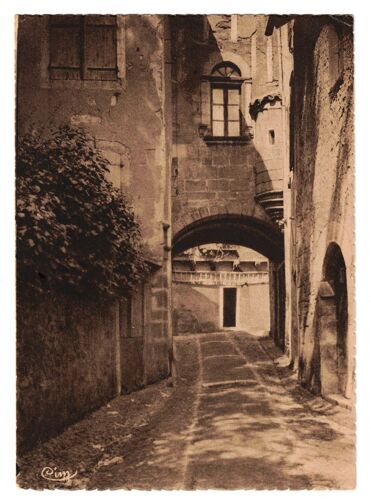 Cpa Figeac (Lot)  - Rue Malville