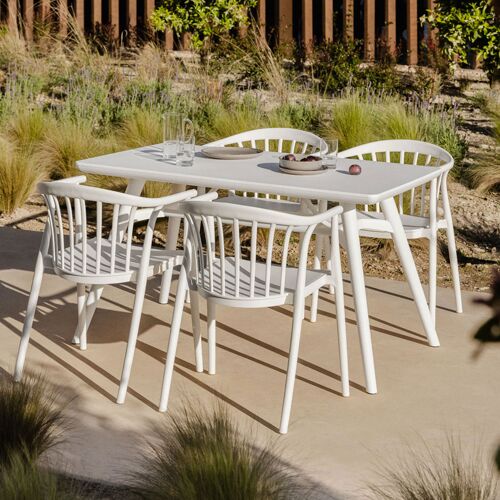 Set De Table Rectangulaire 135x80 Cm Scand Et 4 Chaises De Jardin Avec Accoudoirs En Polypropylène Ivor Blanc